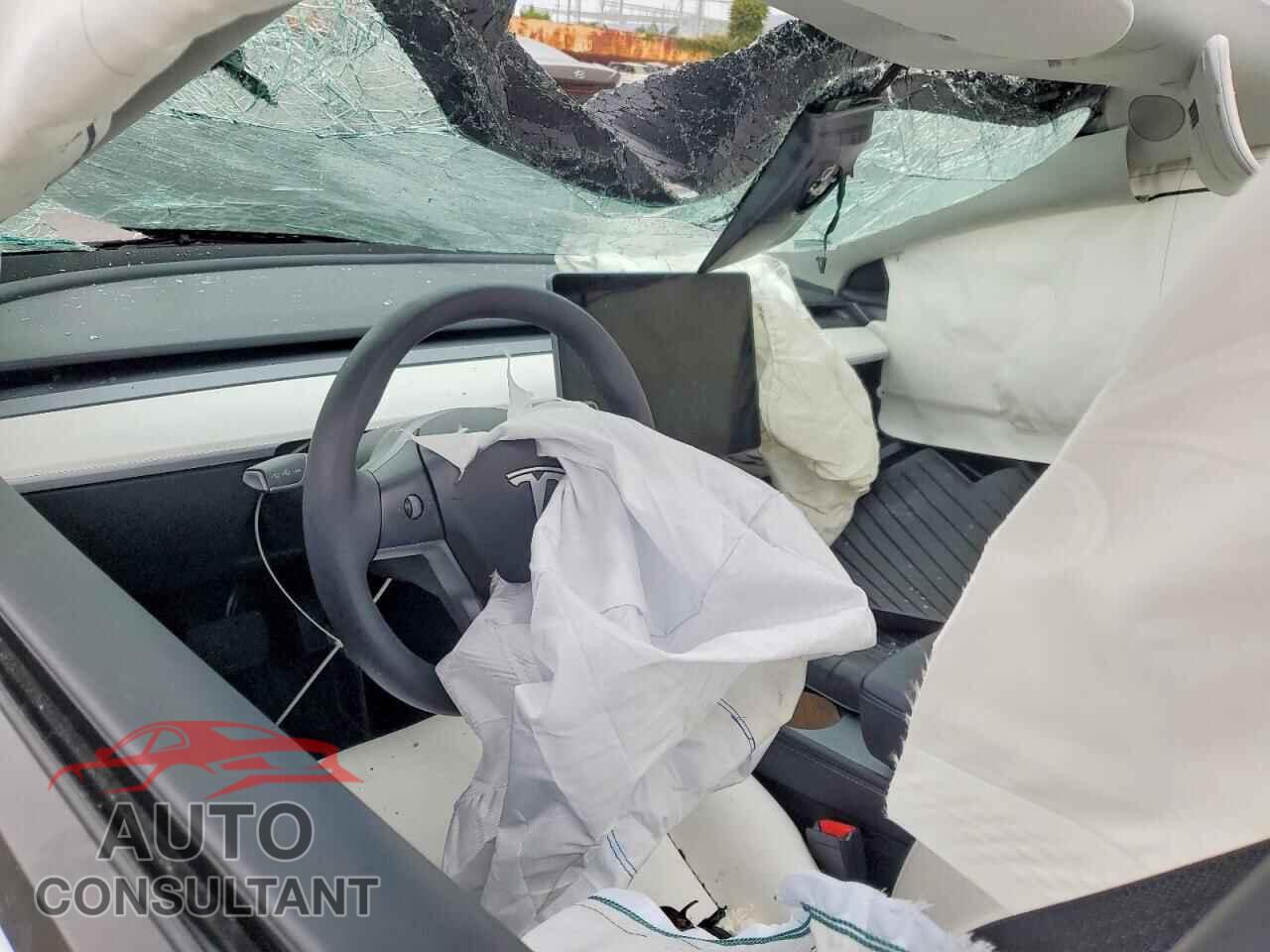 TESLA MODEL 3 2023 - 5YJ3E1EB3PF477290