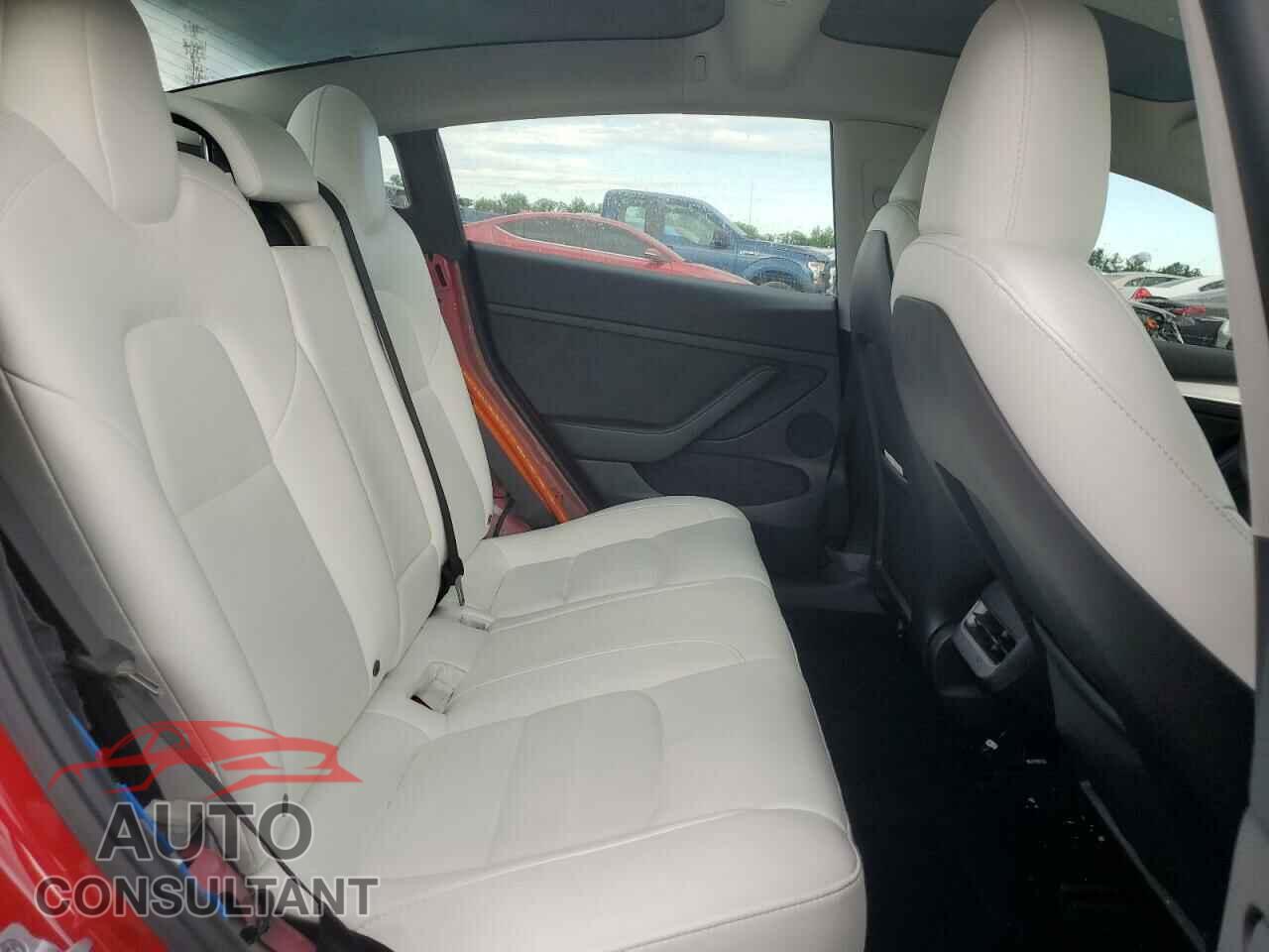 TESLA MODEL 3 2023 - 5YJ3E1EA8PF642838