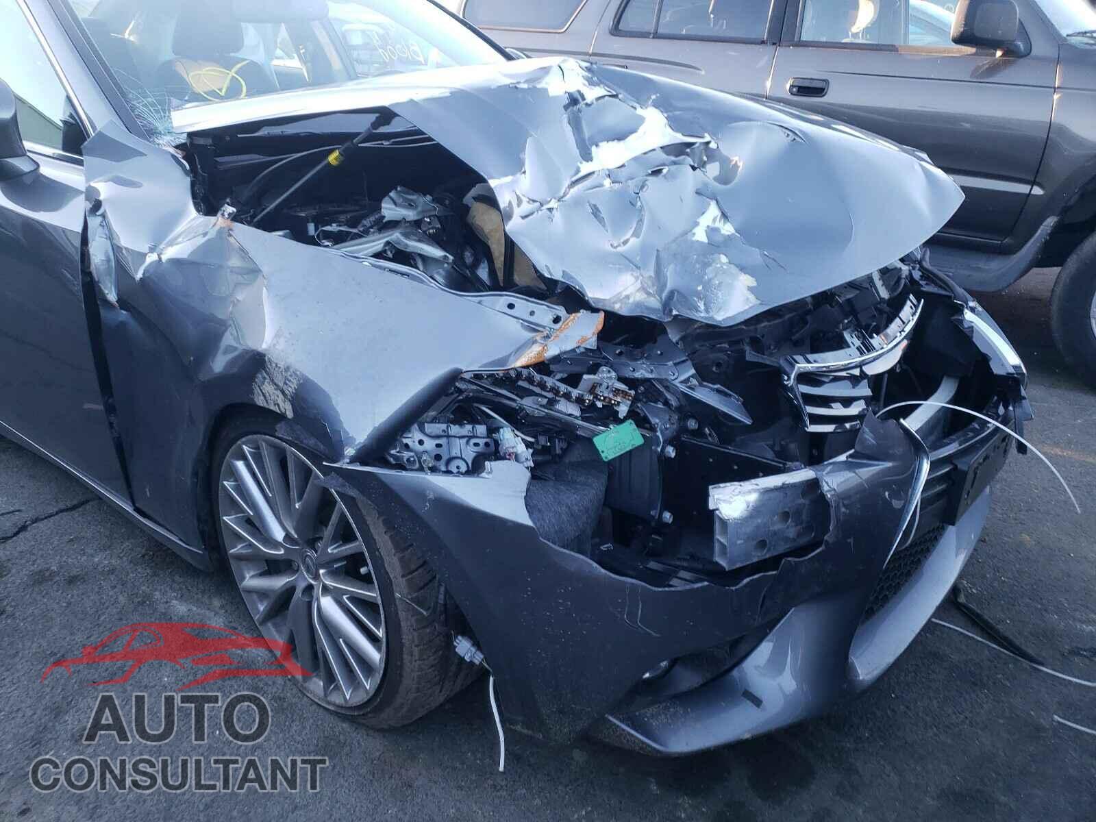 LEXUS IS 2016 - JTHBA1D26G5028629