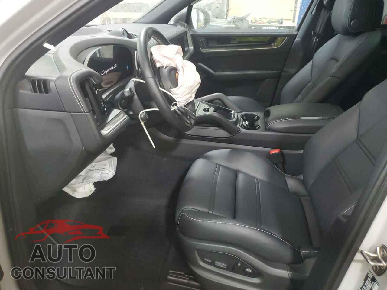 PORSCHE CAYENNE 2024 - WP1AL2AY1RDA32908
