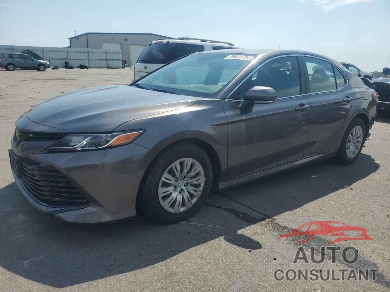 TOYOTA CAMRY 2018 - 4T1B11HK2JU537637