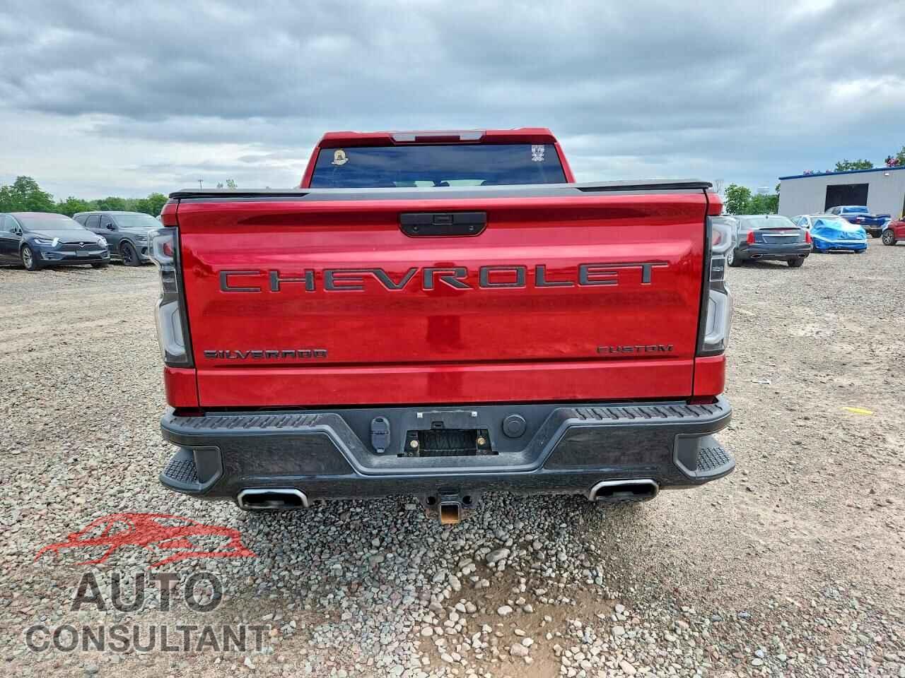 CHEVROLET SILVERADO 2021 - 1GCPYCEF4MZ320204