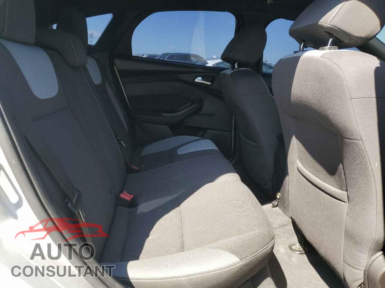 FORD FOCUS 2014 - 1FADP3L97EL366736
