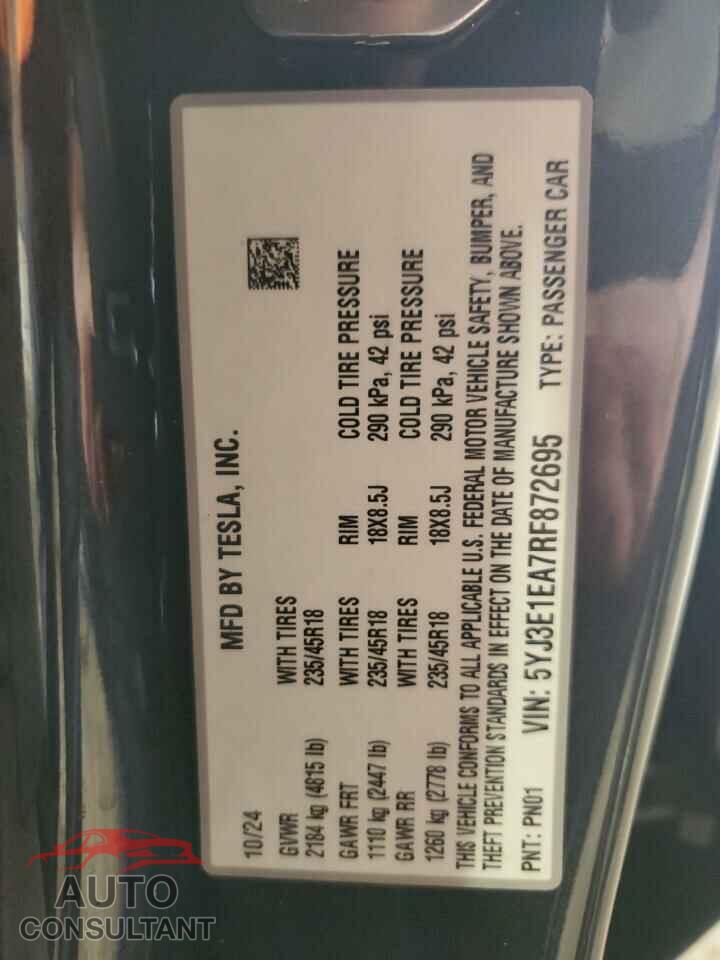 TESLA MODEL 3 2024 - 5YJ3E1EA7RF872695