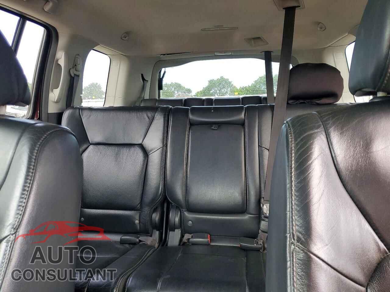 HONDA PILOT 2009 - 5FNYF48589B005437