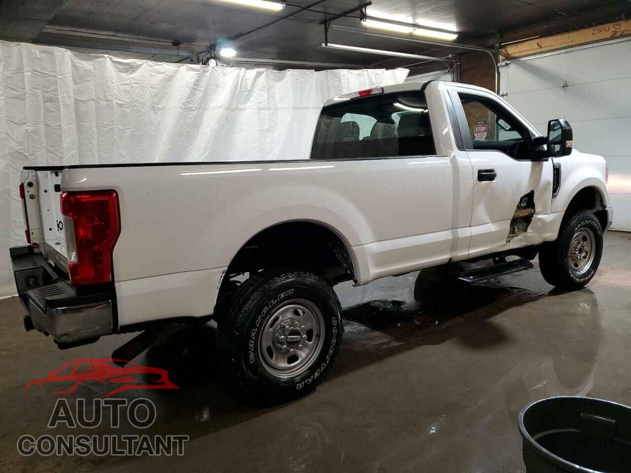FORD F350 2017 - 1FTRF3B60HEC75262
