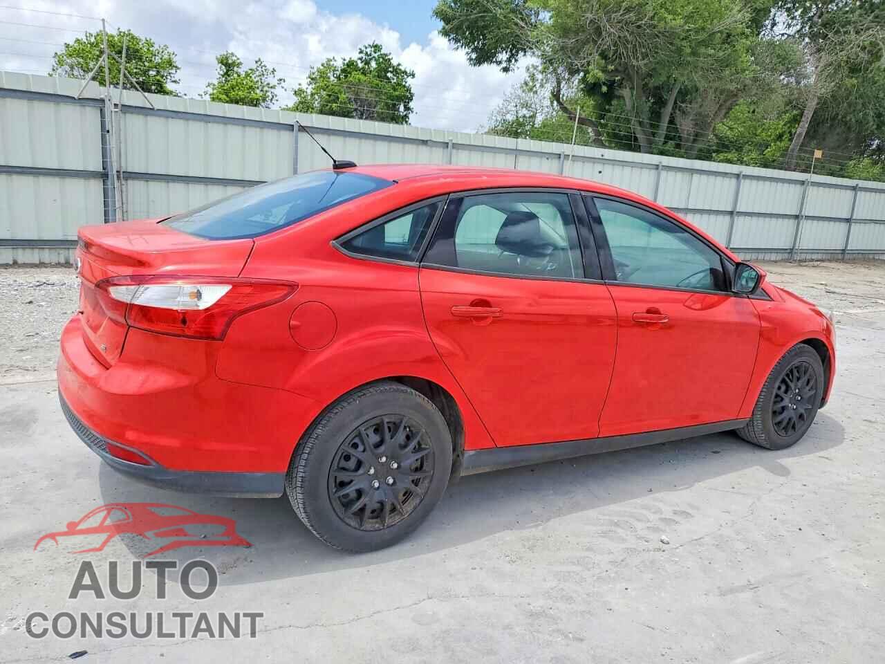 FORD FOCUS 2012 - 1FAHP3F22CL183564