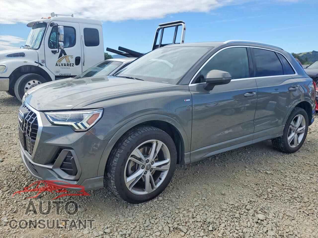 AUDI Q3 2019 - WA1EECF3XK1068095