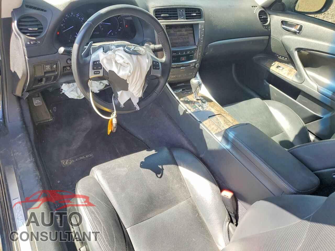 LEXUS IS 2011 - JTHFF2C23B2515503