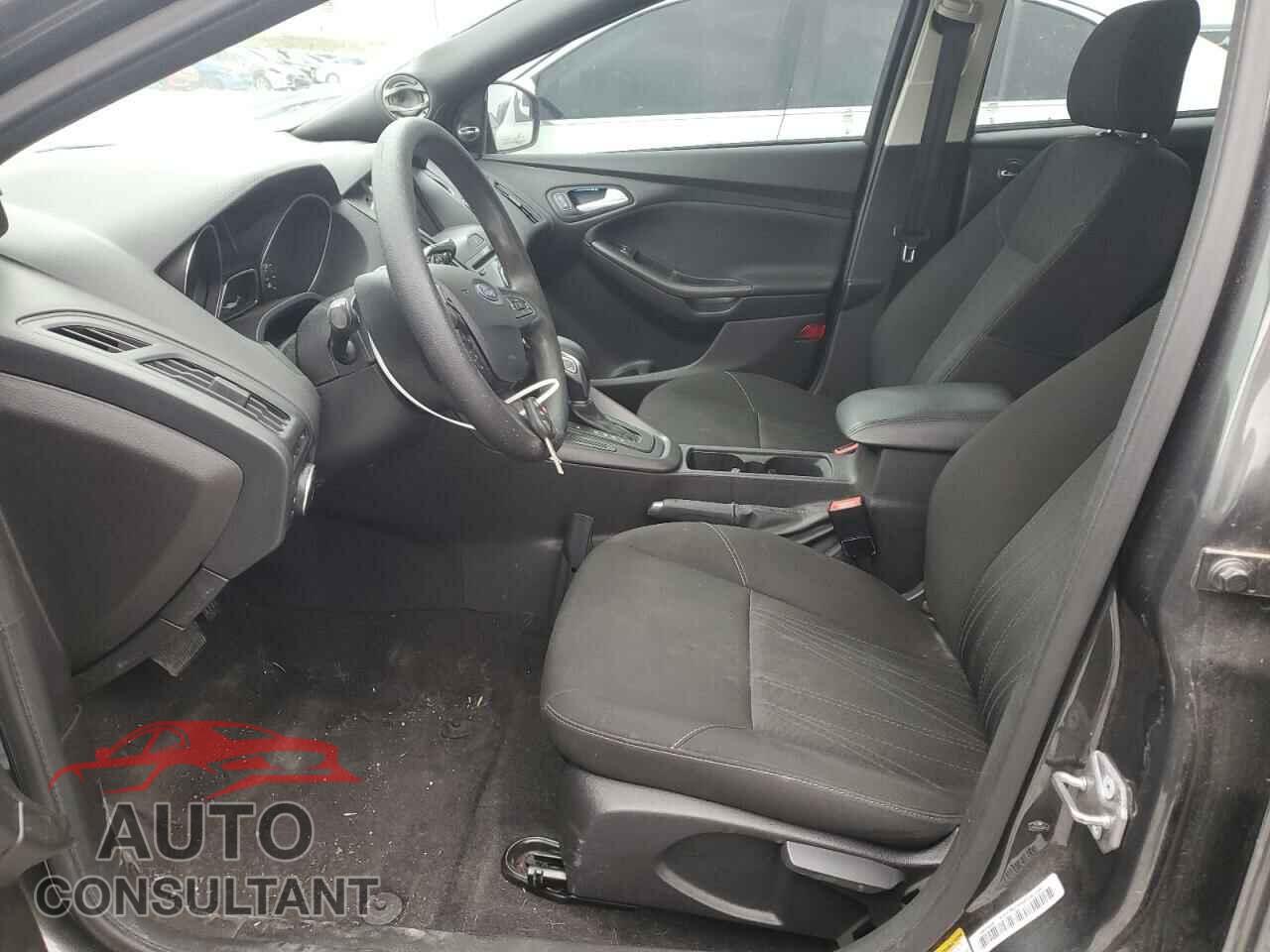 FORD FOCUS 2017 - 1FADP3M27HL274855
