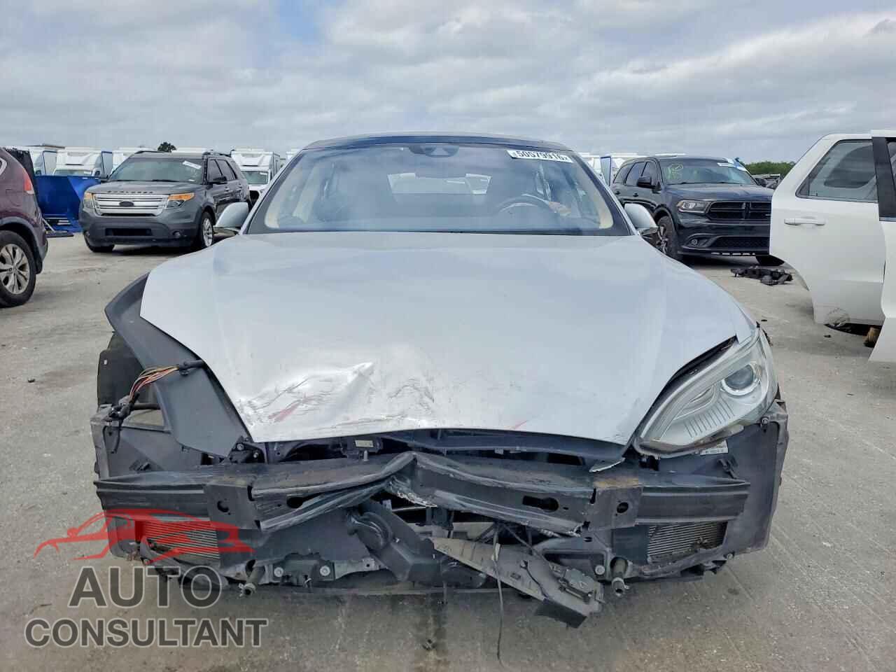 TESLA MODEL S 2015 - 5YJSA1E15FF114891