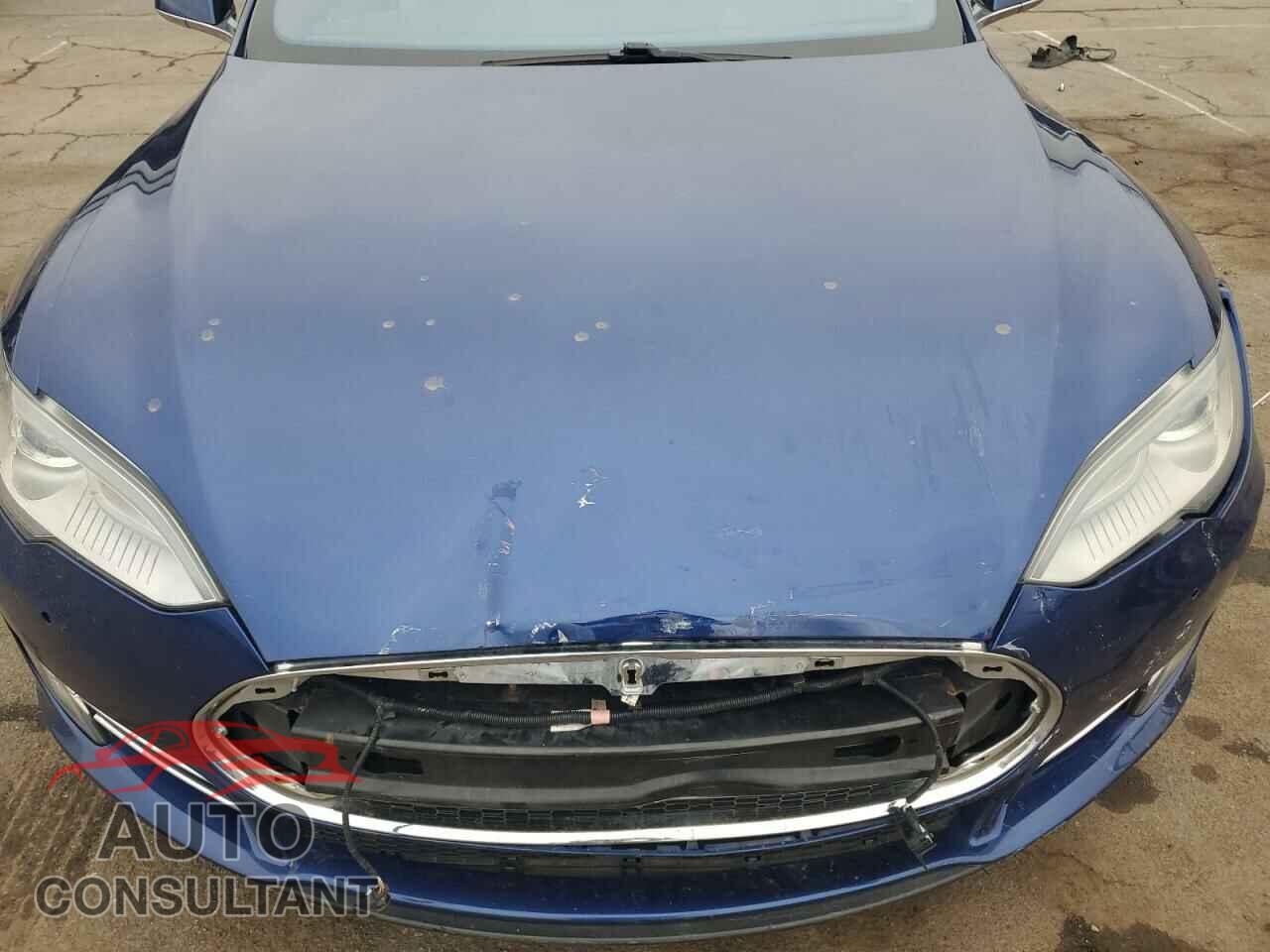 TESLA MODEL S 2015 - 5YJSA1E28FF109547