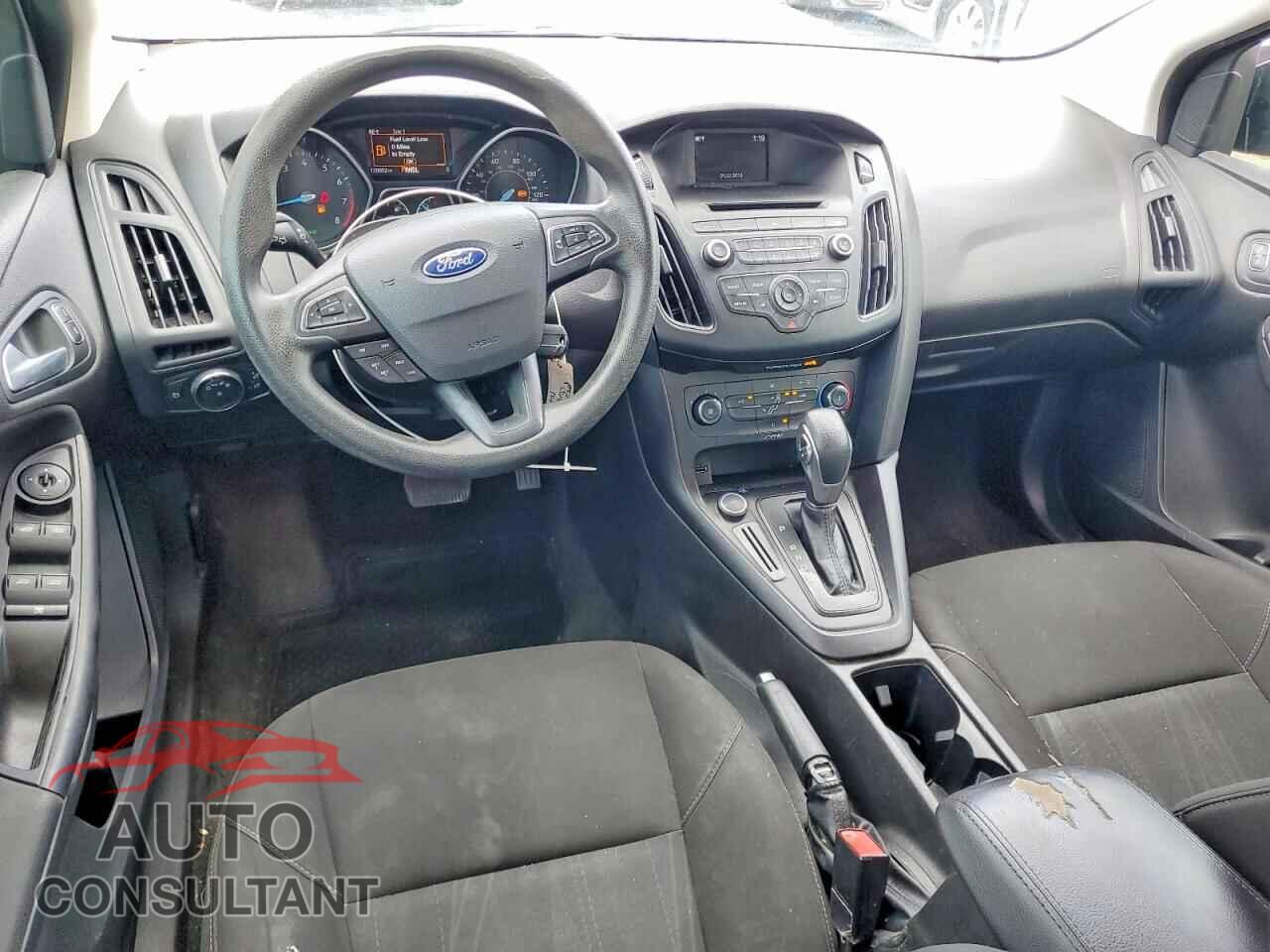 FORD FOCUS 2017 - 1FADP3F28HL241358
