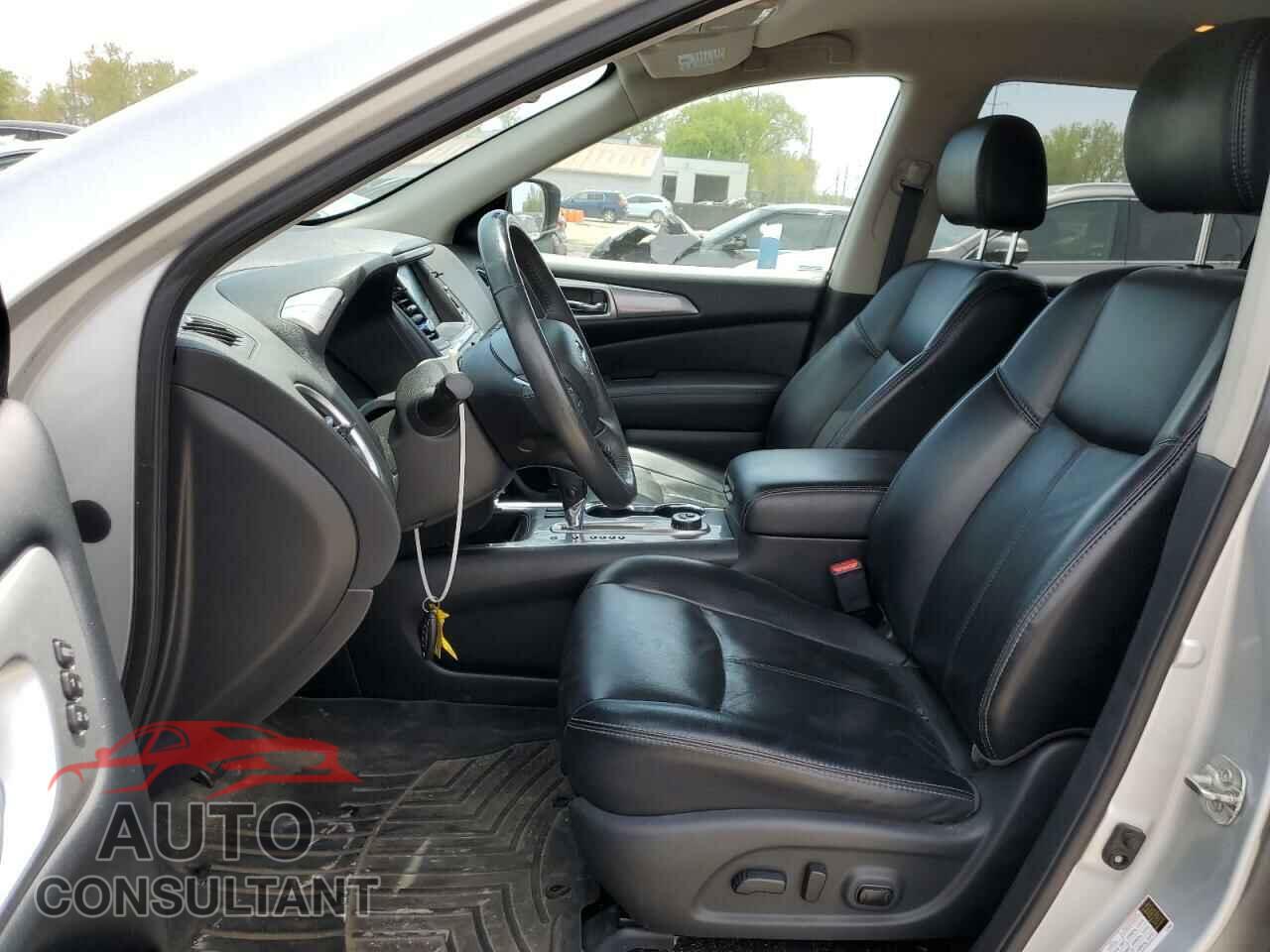 NISSAN PATHFINDER 2018 - 5N1DR2MM7JC603216