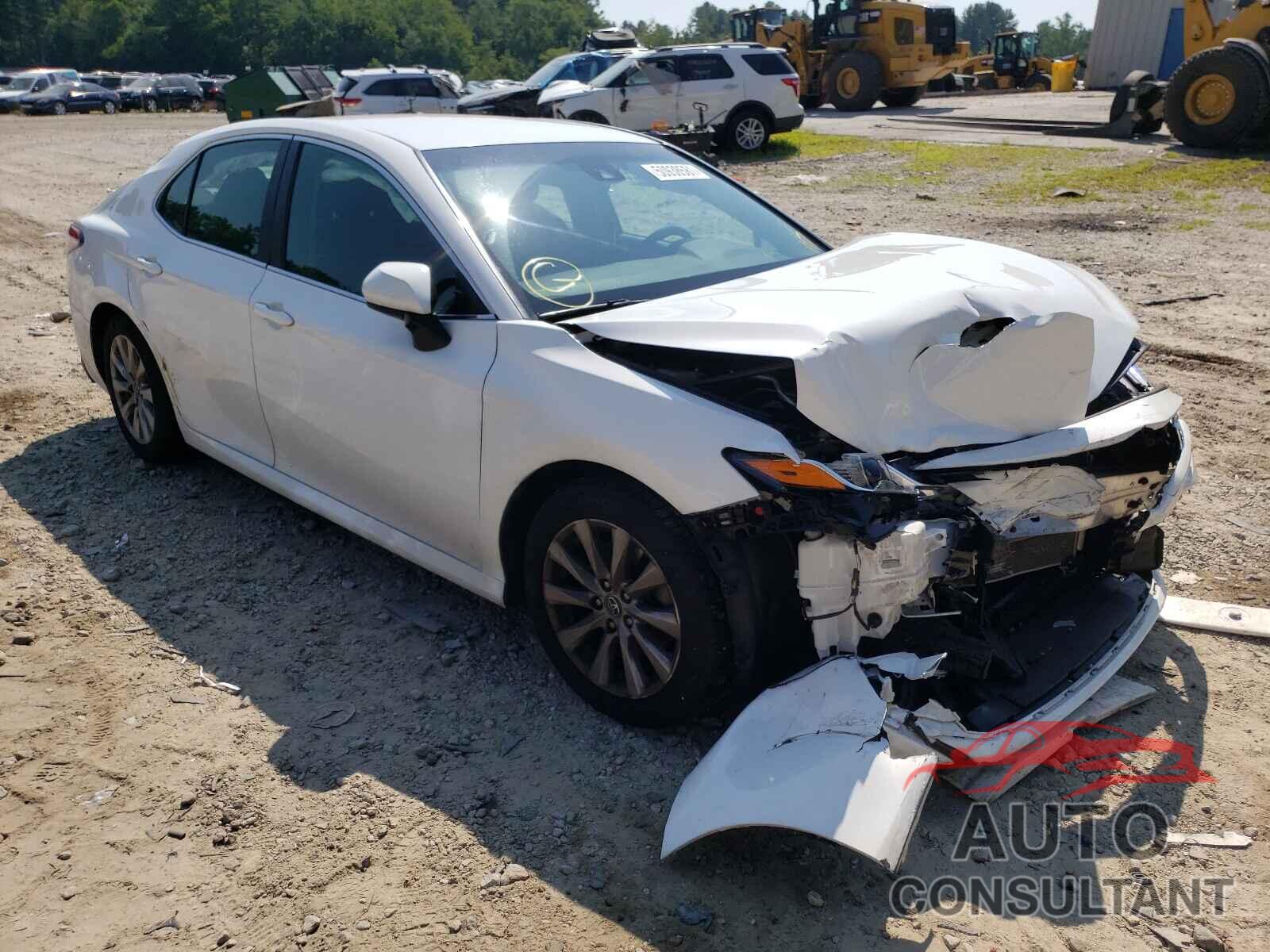 TOYOTA CAMRY 2018 - 4T1B11HK6JU582547