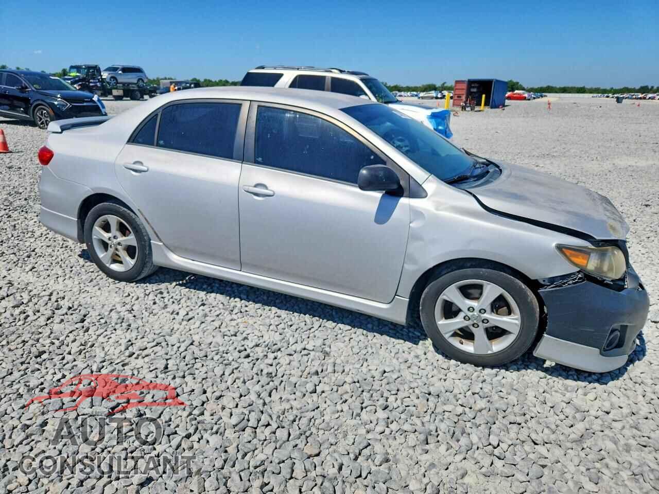 TOYOTA COROLLA 2012 - 2T1BU4EE9CC762309