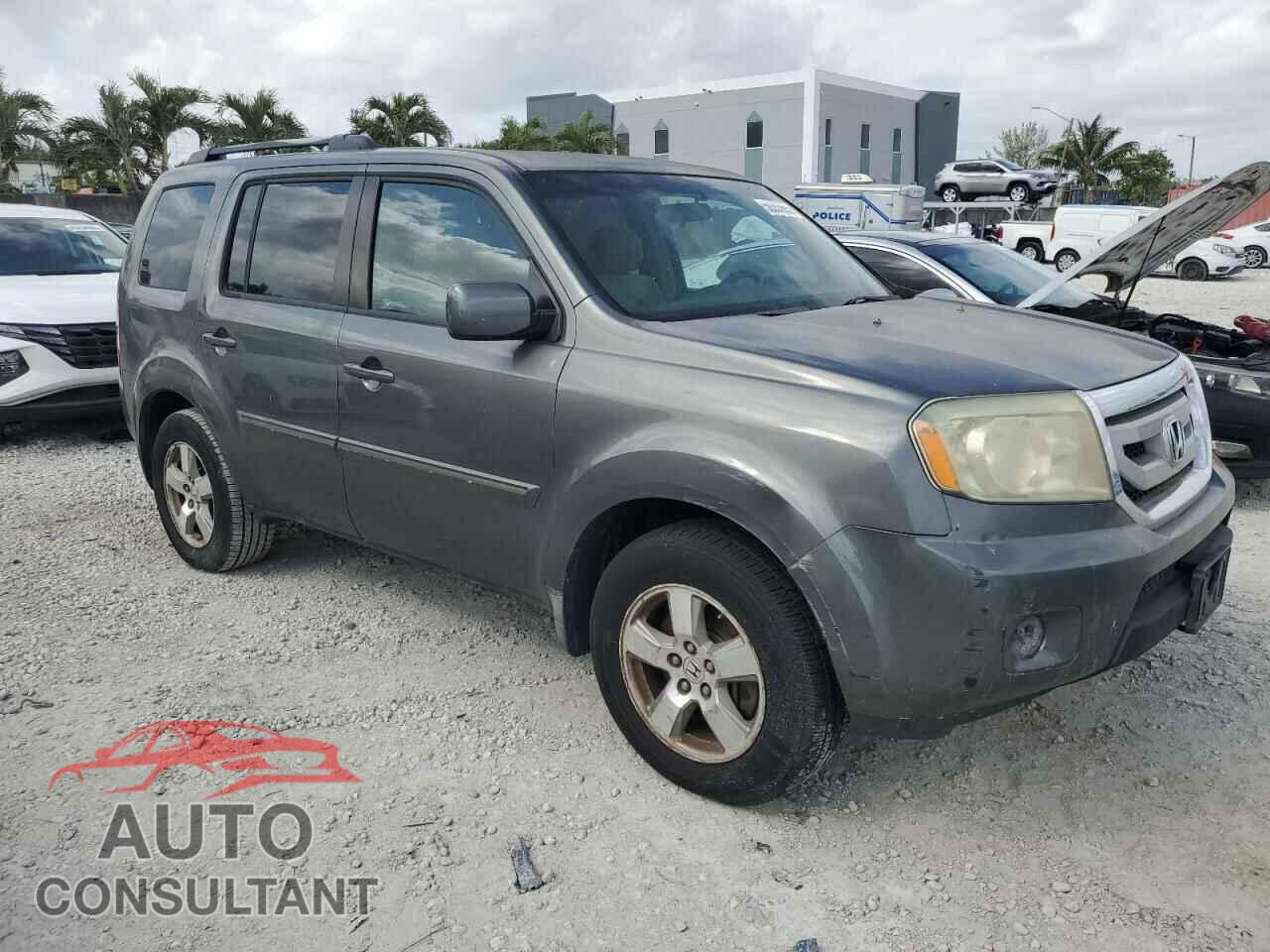 HONDA PILOT 2009 - 5FNYF48499B003431
