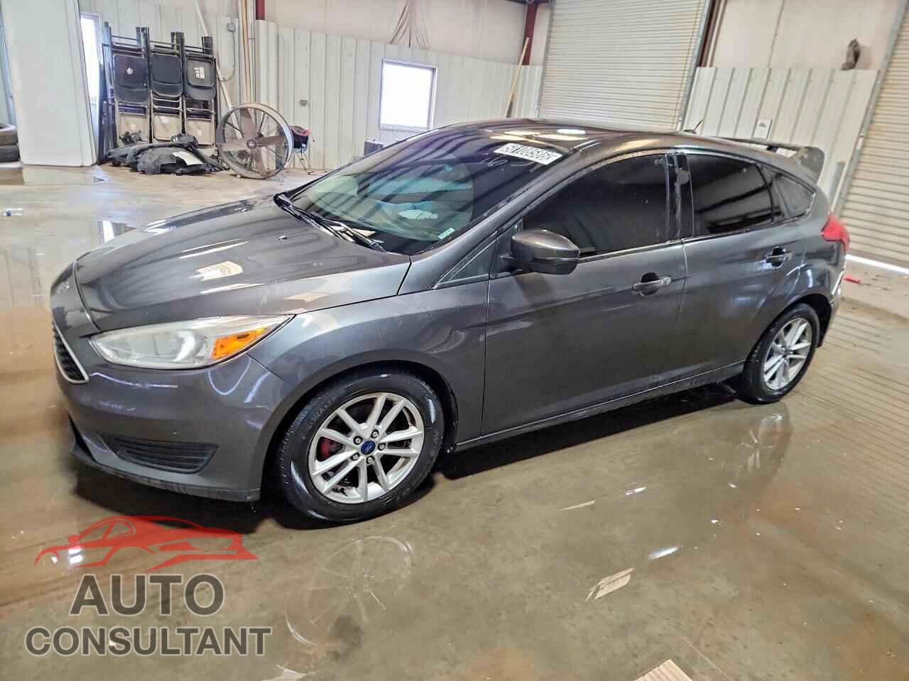 FORD FOCUS 2017 - 1FADP3K26HL224659