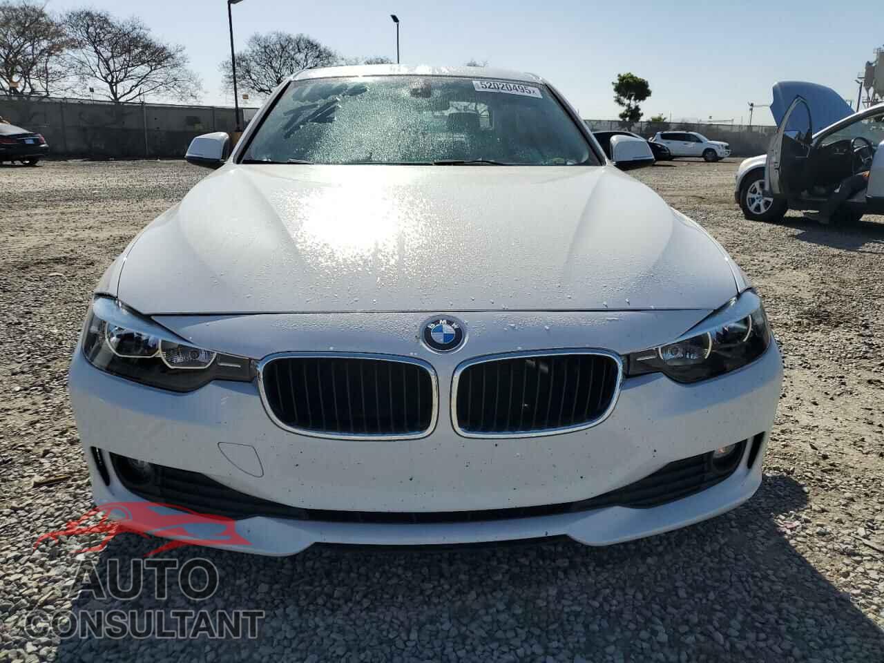 BMW 3 SERIES 2014 - WBA3B1C52EP679902