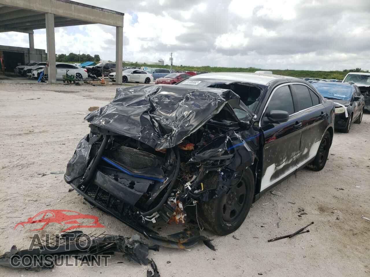 FORD TAURUS 2017 - 1FAHP2MK4HG117398
