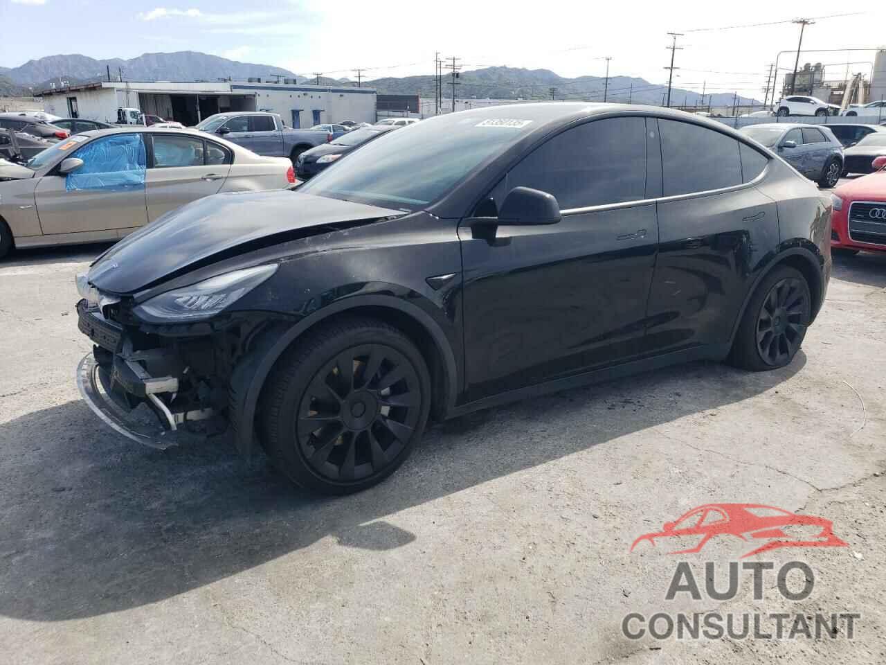 TESLA MODEL Y 2021 - 5YJYGAEE0MF203308
