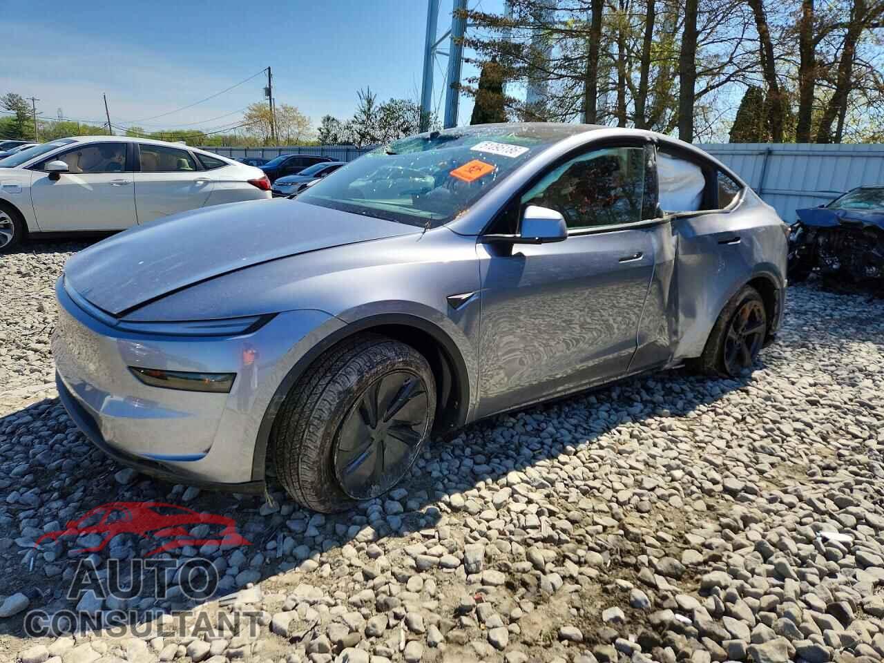 TESLA MODEL Y 2026 - 7SAYGDEE2TF602126