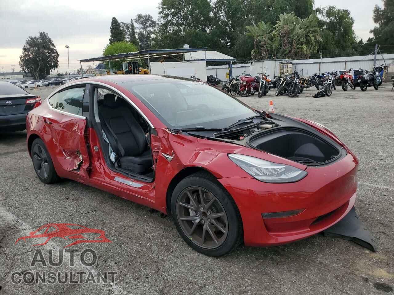 TESLA MODEL 3 2018 - 5YJ3E1EA9JF019350