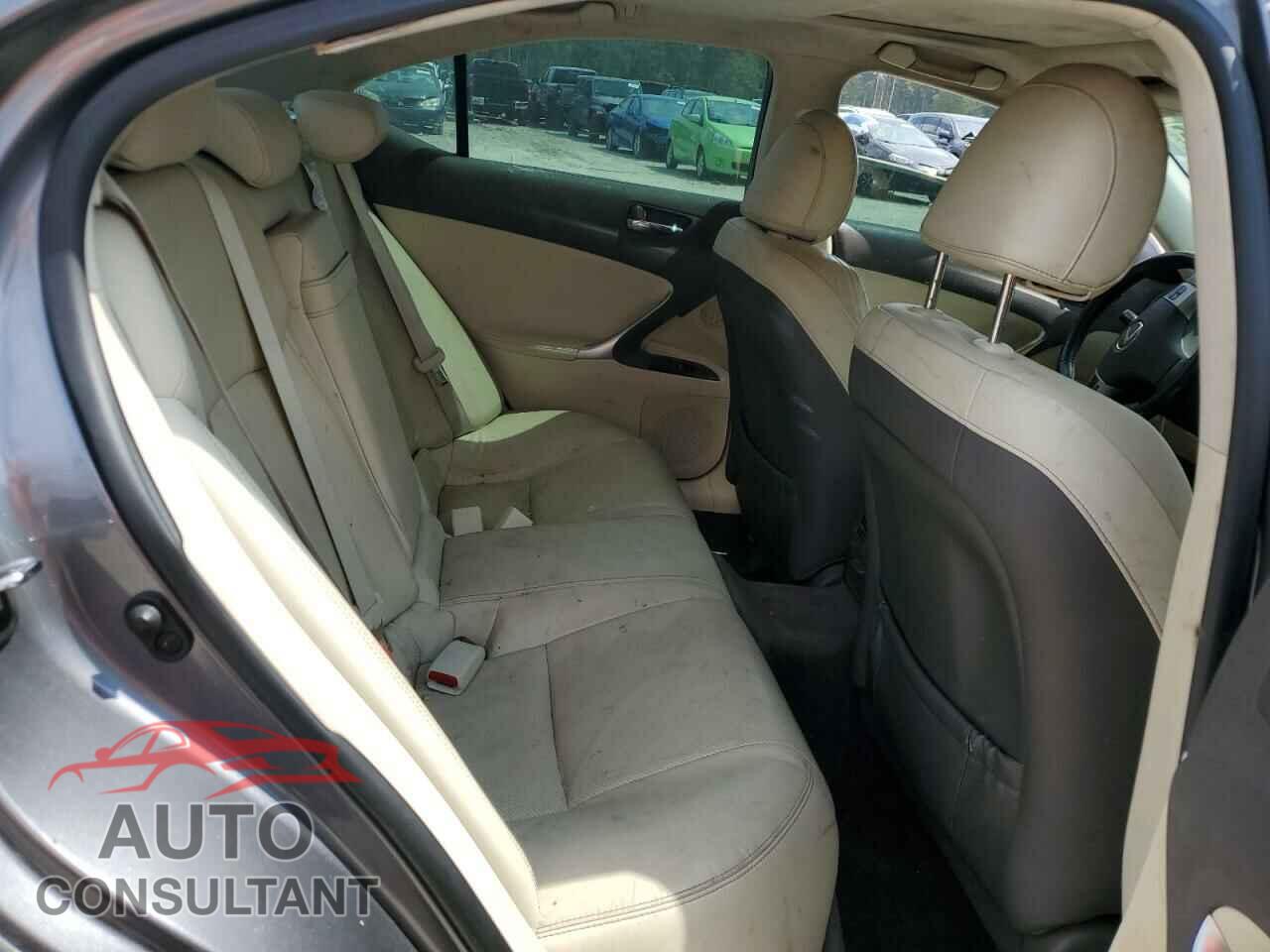 LEXUS IS 2012 - JTHBE5C29C5029121