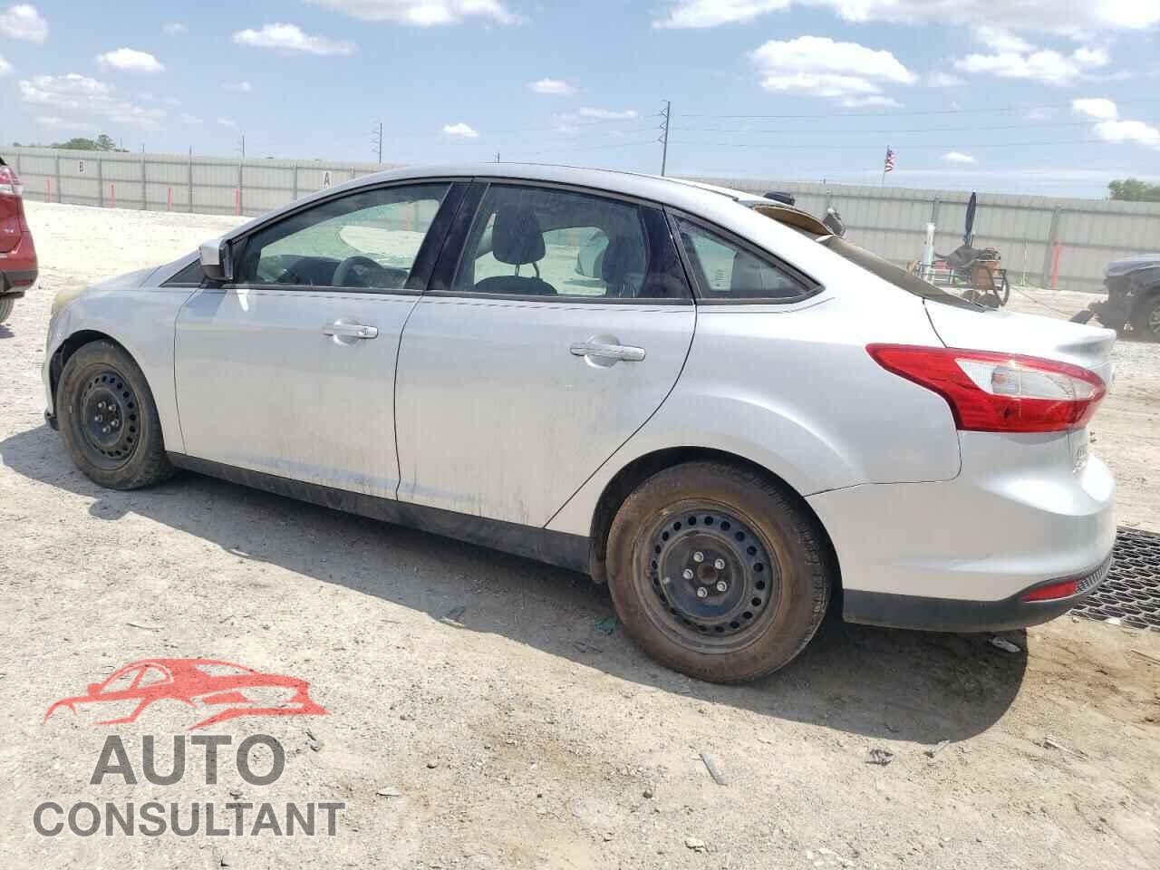 FORD FOCUS 2012 - 1FAHP3F26CL201547