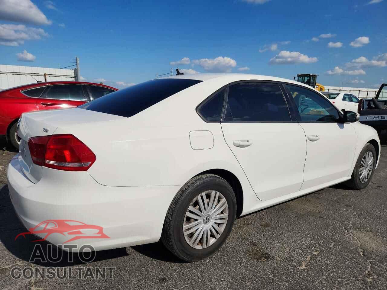 VOLKSWAGEN PASSAT 2015 - 1VWAT7A36FC077263