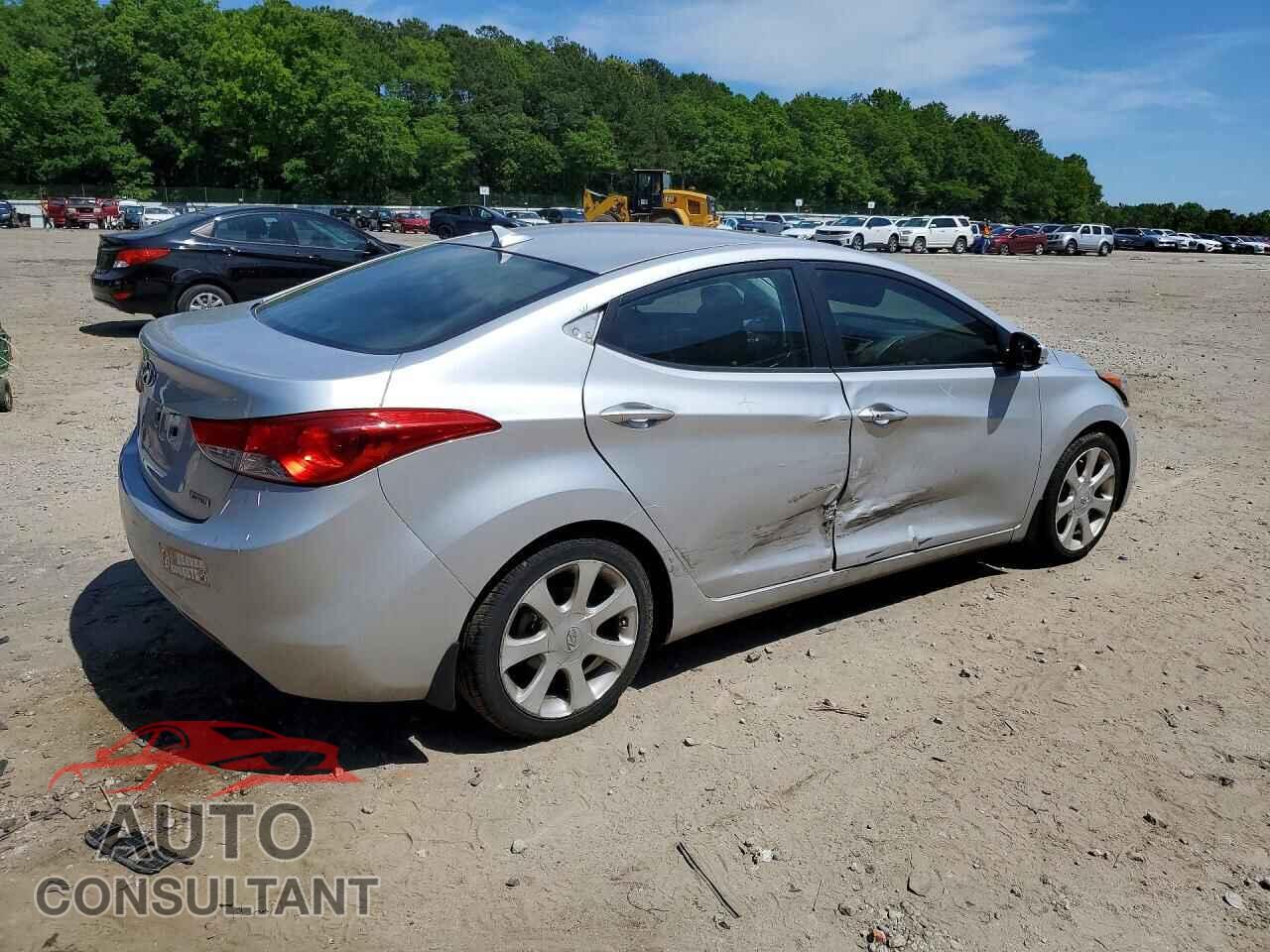 HYUNDAI ELANTRA 2012 - KMHDH4AEXCU352121