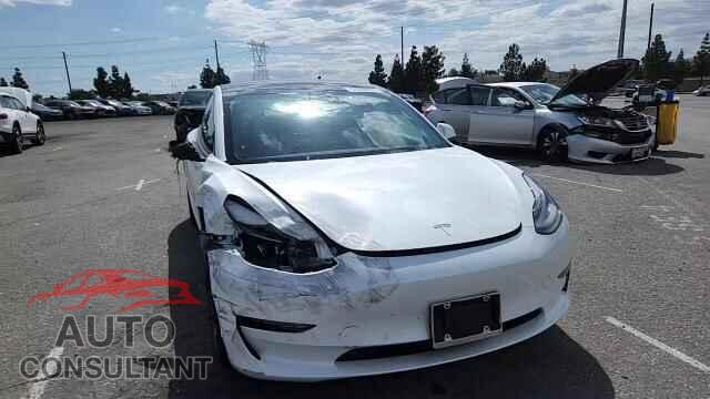 TESLA MODEL 3 2021 - 5YJ3E1EAXMF052099