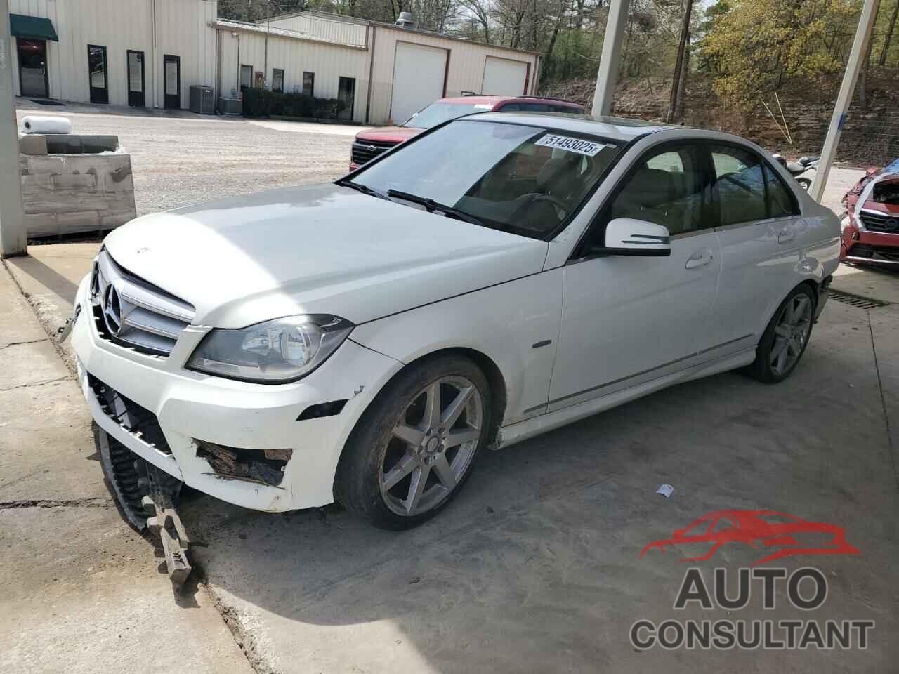 MERCEDES-BENZ C-CLASS 2012 - WDDGF4HB5CR231413