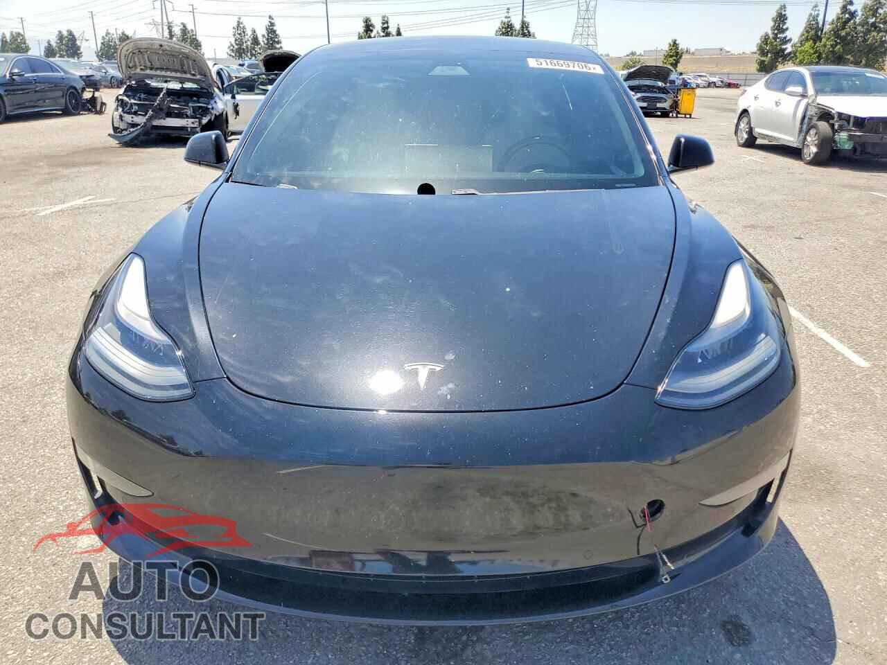 TESLA MODEL 3 2021 - 5YJ3E1EB2MF082142