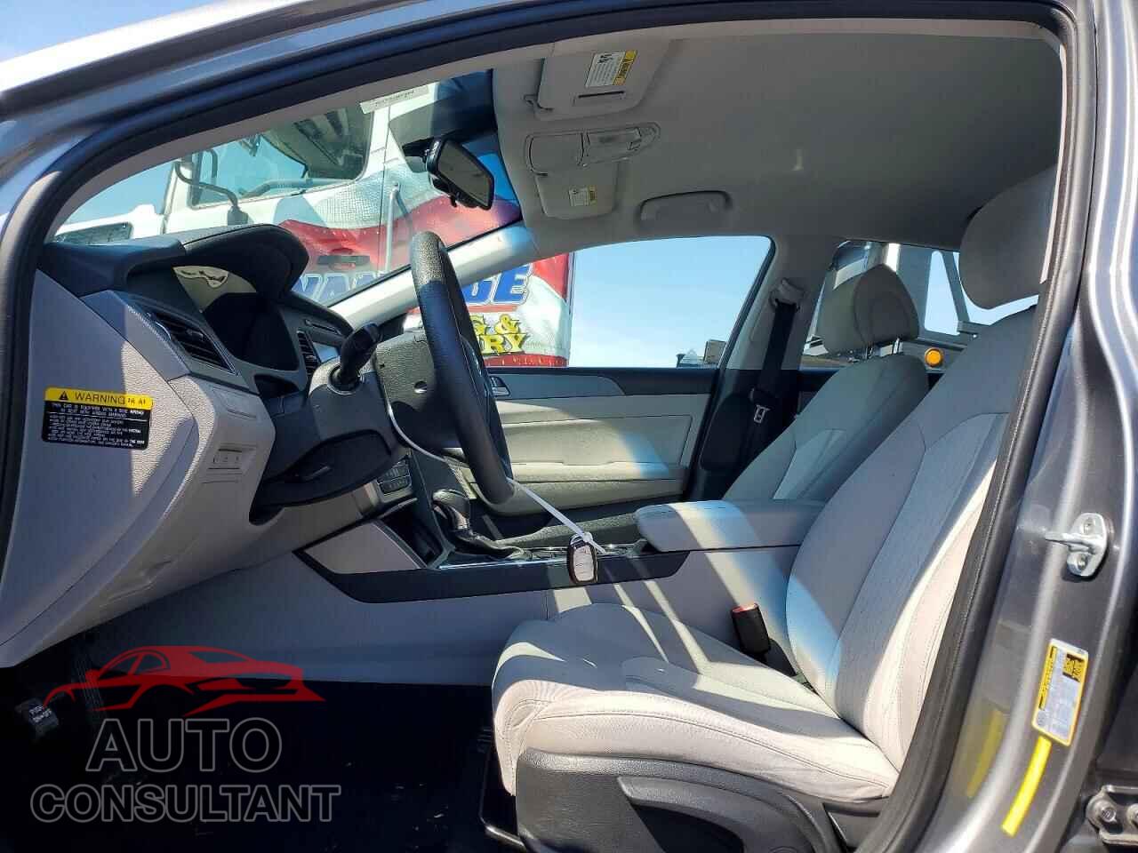 HYUNDAI SONATA 2017 - KMHE24L18HA060105