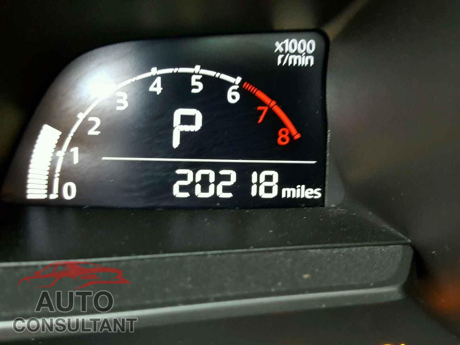 MAZDA 3 2018 - 3MZBN1L33JM183752