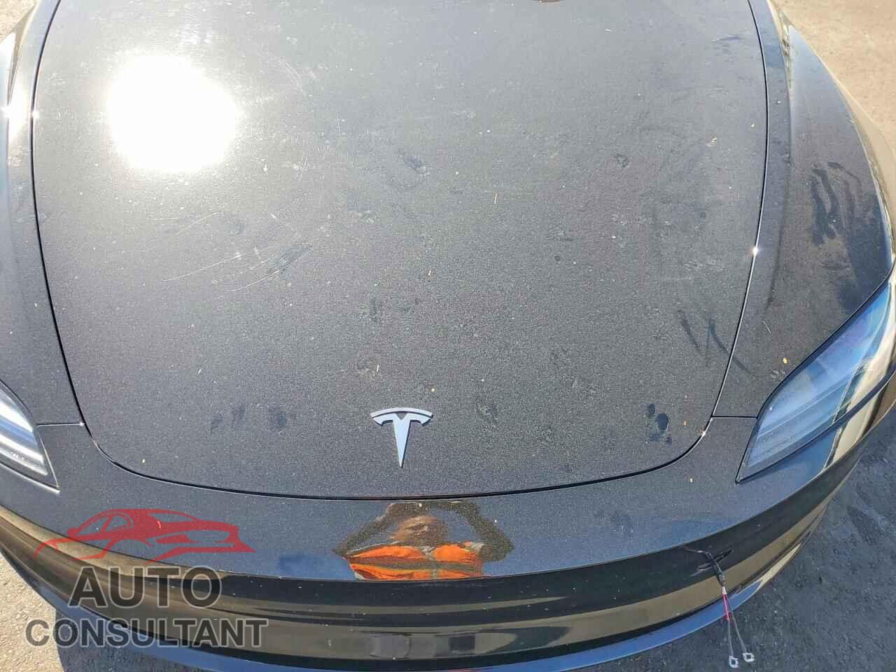 TESLA MODEL 3 2024 - 5YJ3E1EA1RF722808