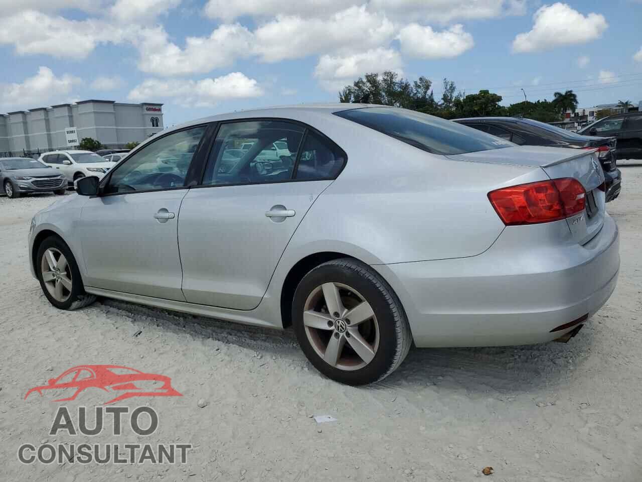 VOLKSWAGEN JETTA 2012 - 3VWLL7AJ7CM416467