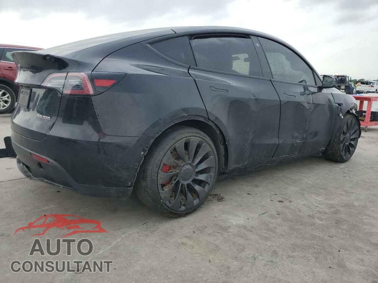 TESLA MODEL Y 2023 - 7SAYGDEF6PF748253