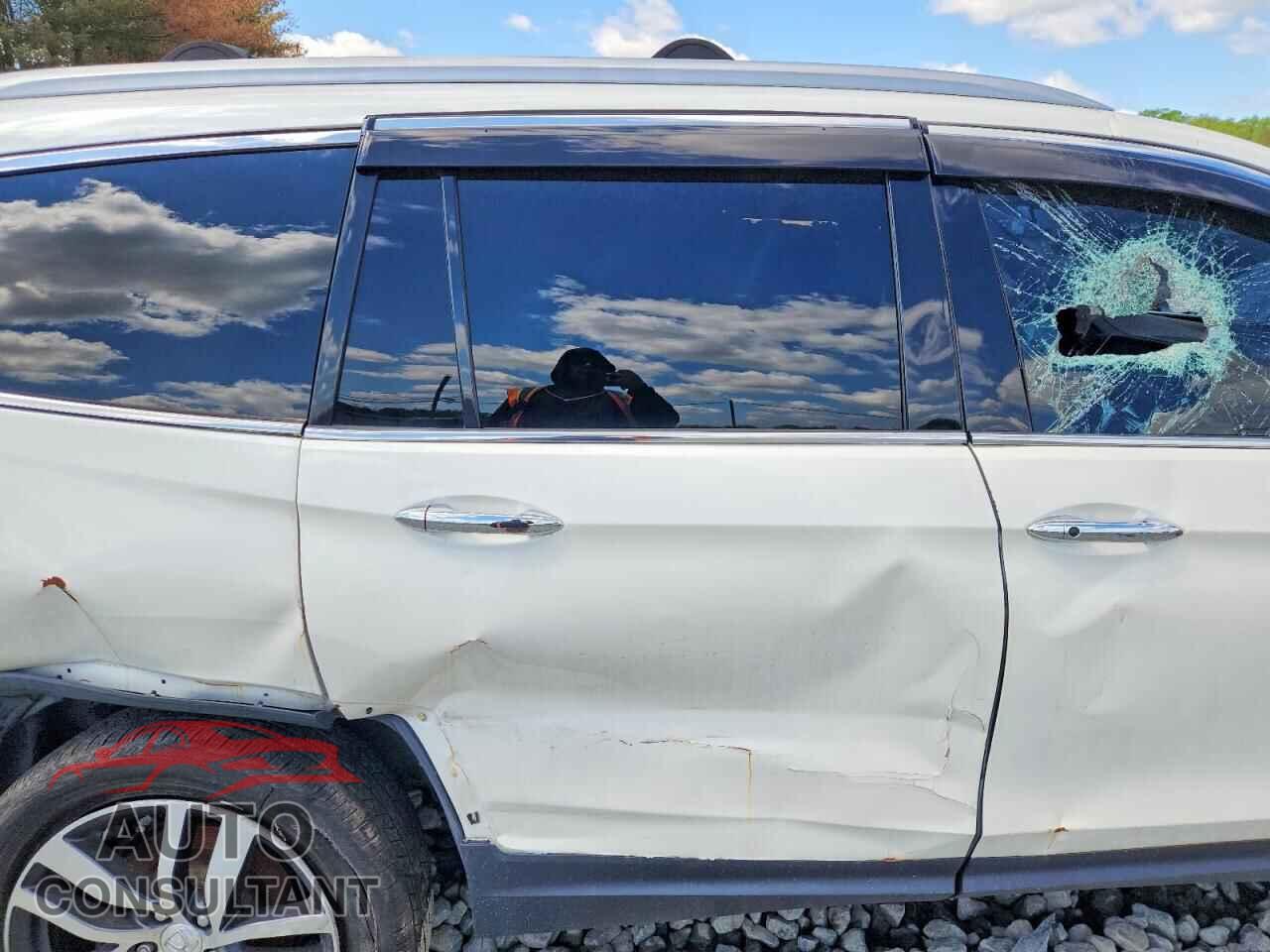 HONDA PILOT 2016 - 5FNYF6H08GB112808
