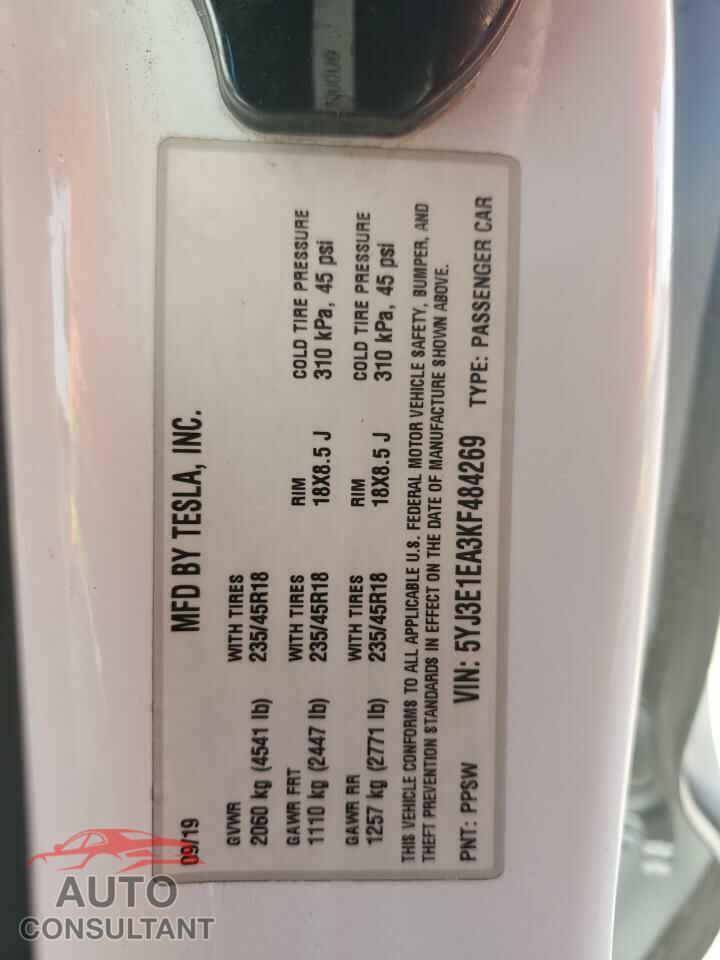 TESLA MODEL 3 2019 - 5YJ3E1EA3KF484269