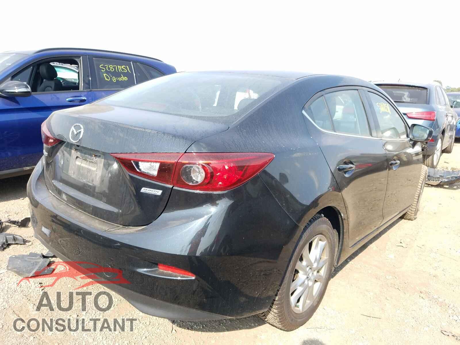 MAZDA 3 2017 - 3MZBN1U76HM153169