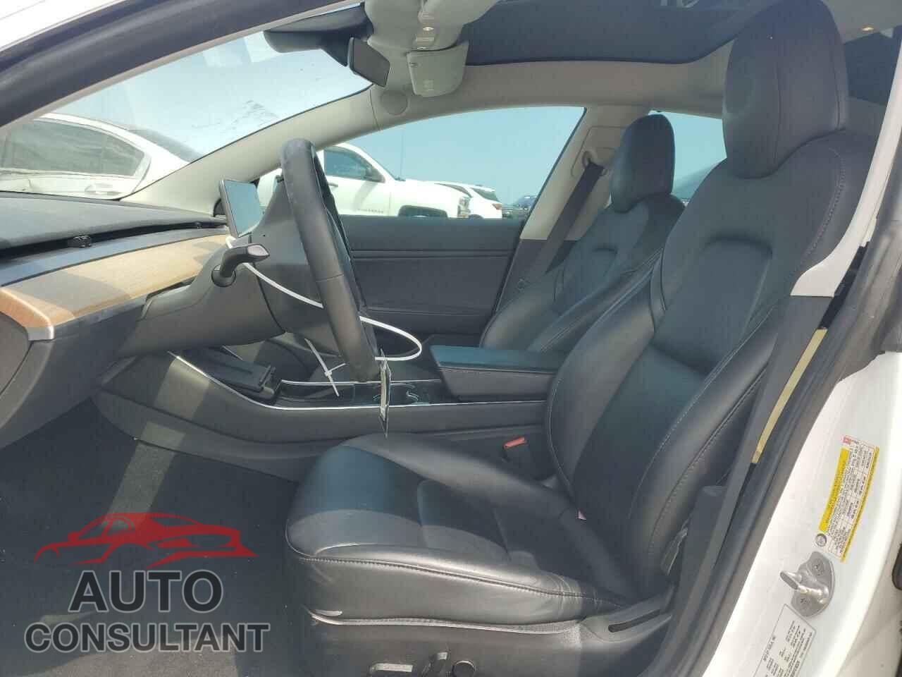 TESLA MODEL 3 2019 - 5YJ3E1EB5KF418329
