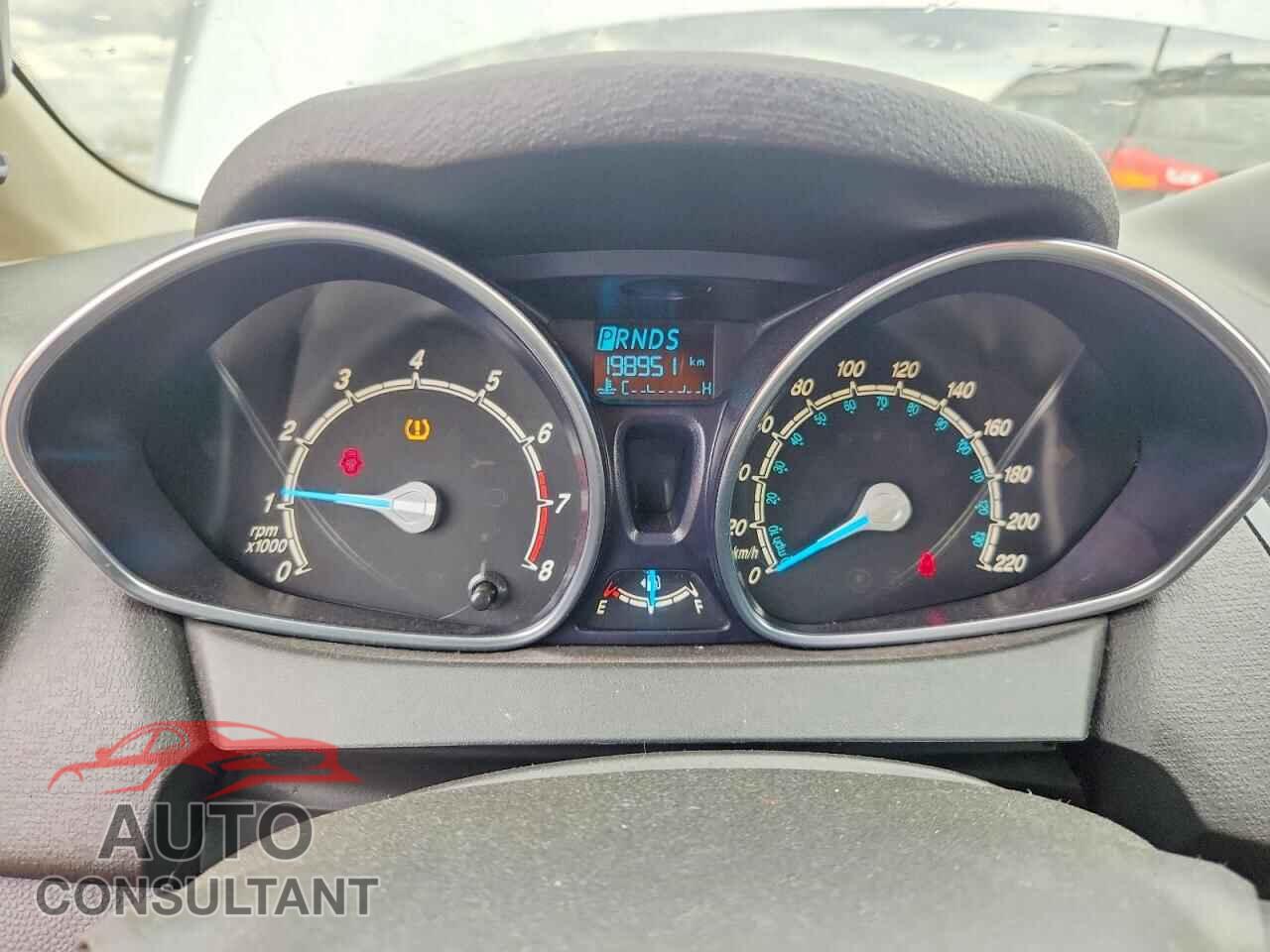 FORD FIESTA 2014 - 3FADP4EJ3EM135277