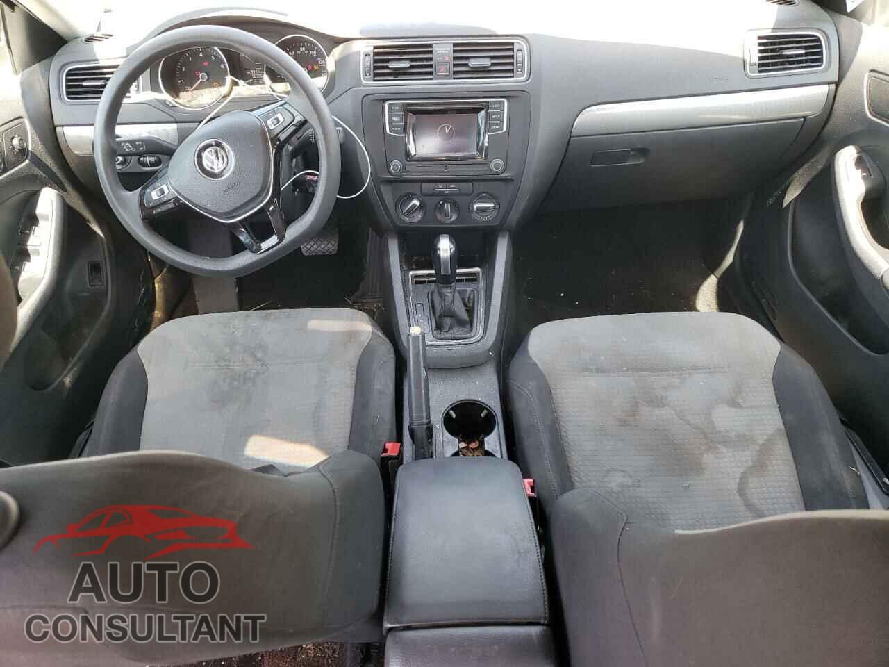 VOLKSWAGEN JETTA 2017 - 3VW2B7AJ8HM372016