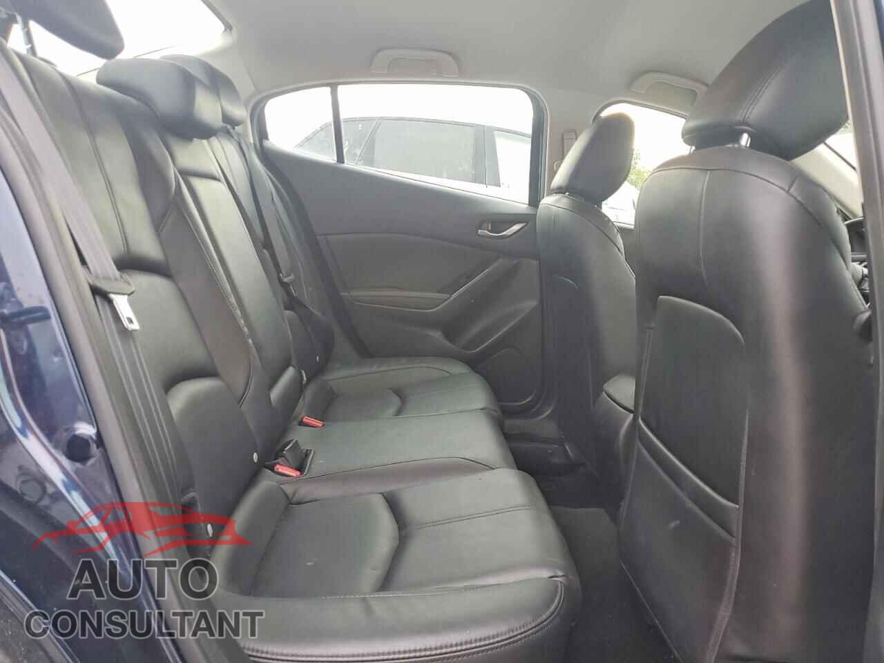 MAZDA 3 2017 - 3MZBN1V76HM104021