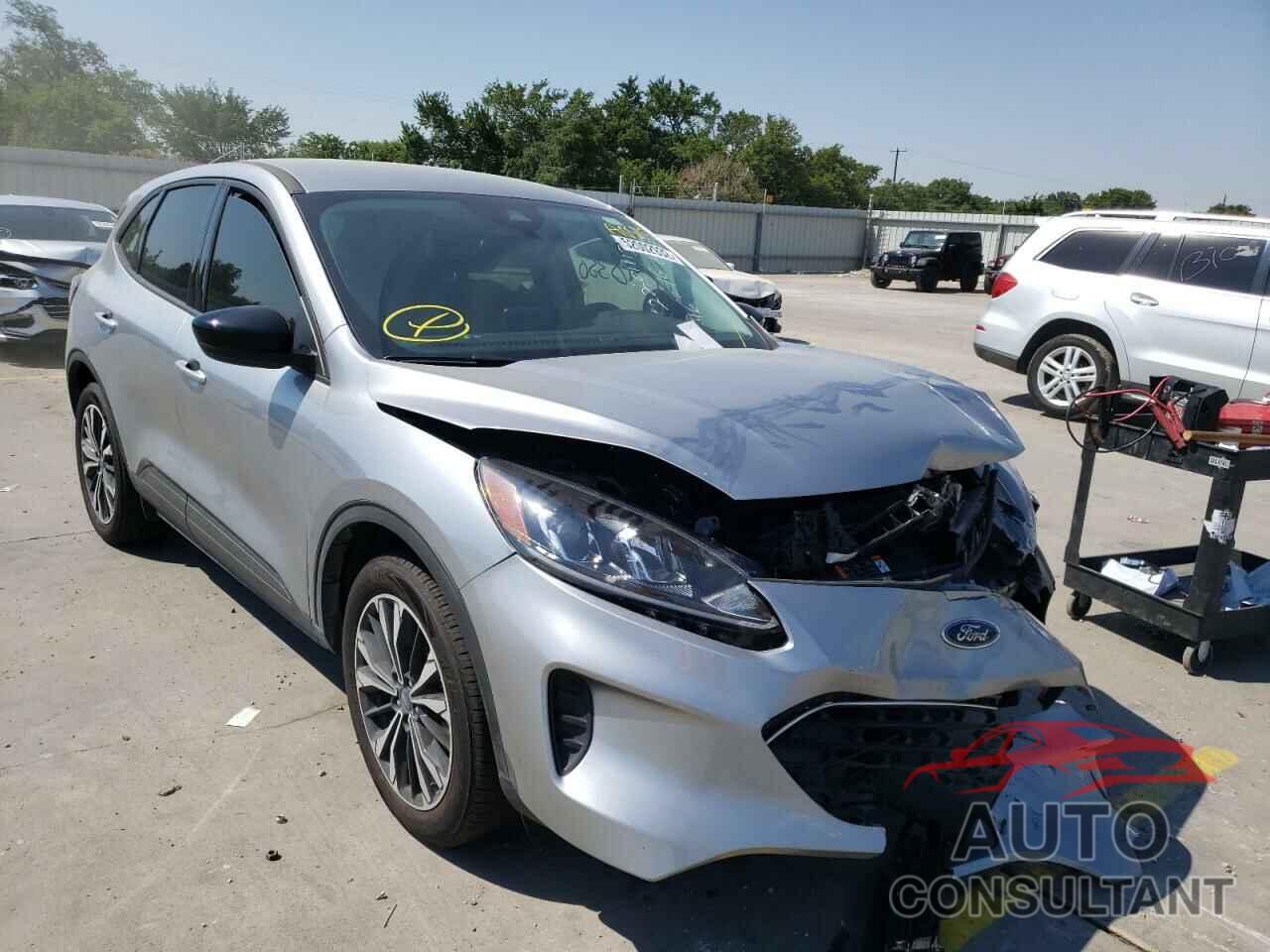 FORD ESCAPE 2022 - 1FMCU0G6XNUA05715