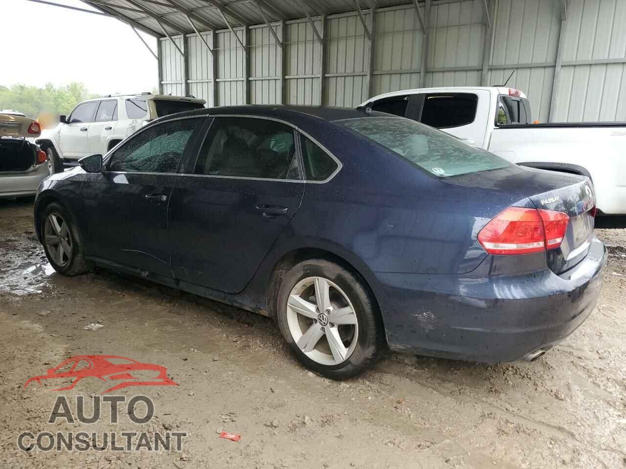 VOLKSWAGEN PASSAT 2012 - 1VWBH7A38CC038496