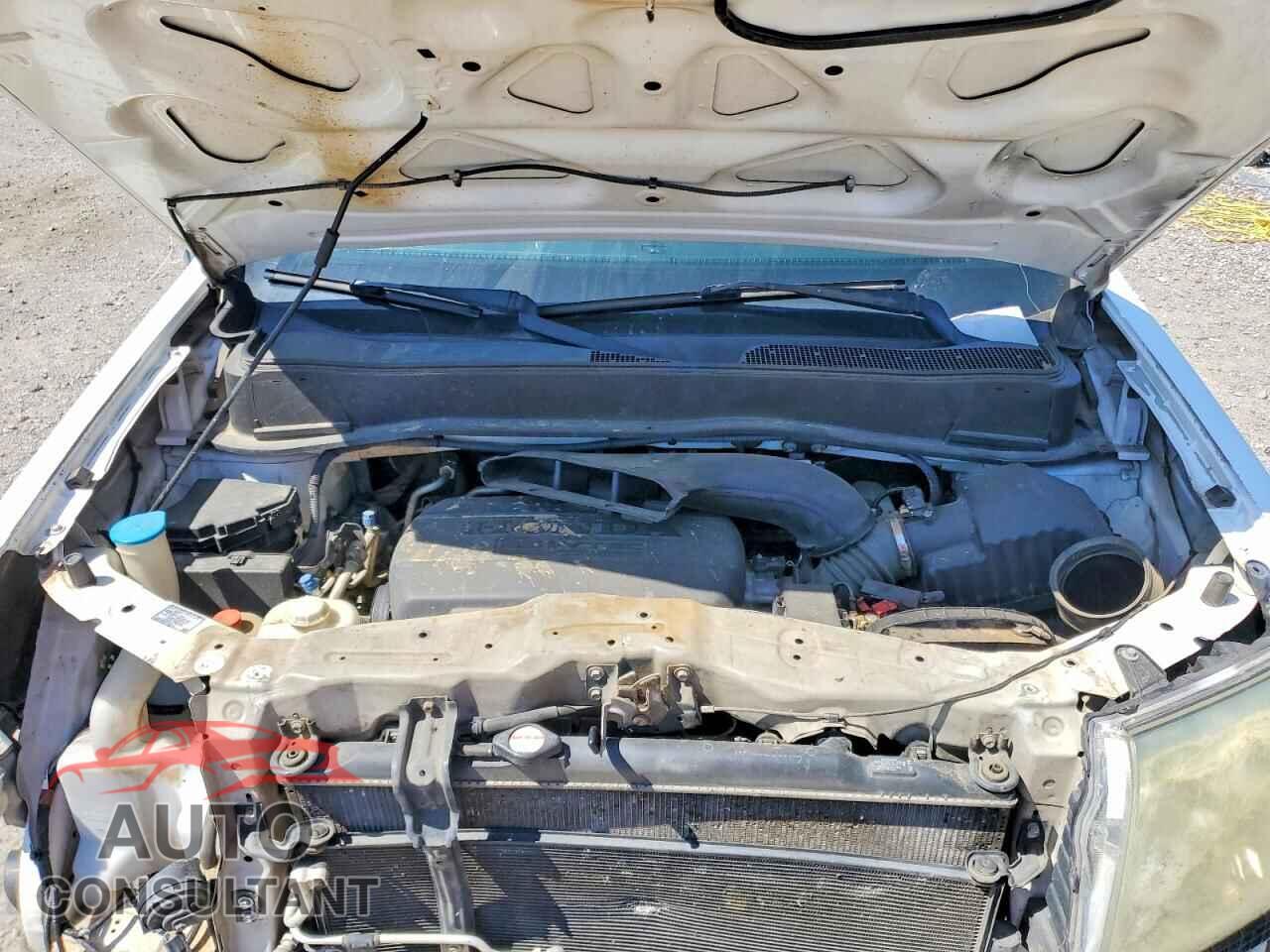 HONDA PILOT 2011 - 5FNYF3H68BB040018