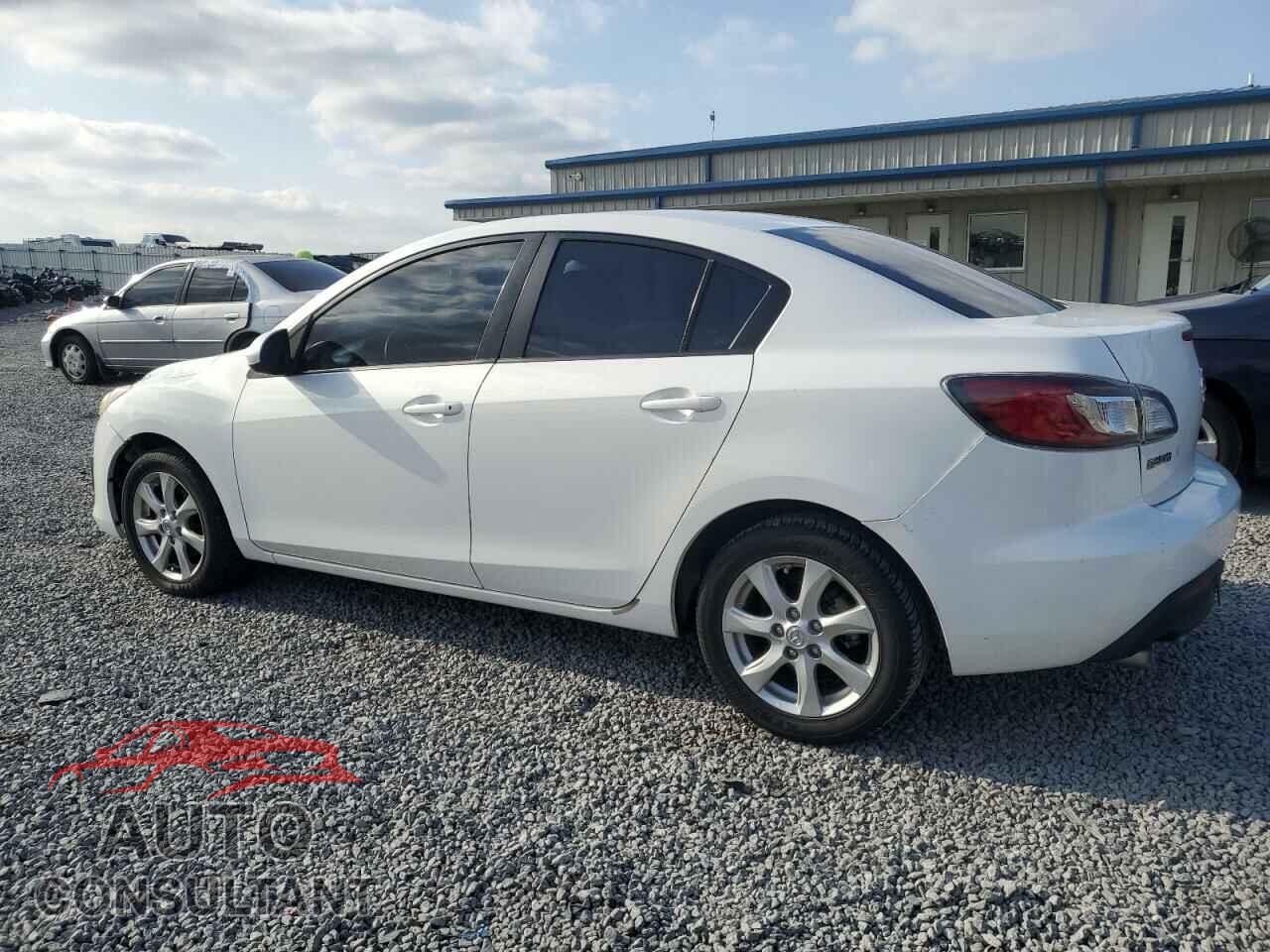 MAZDA 3 2011 - JM1BL1VF1B1389103